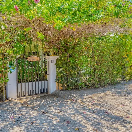 Casa Iorio Villa